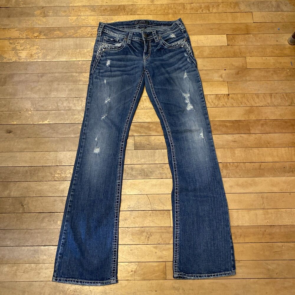 Silver Jeans Women’s Size 28/35 Tuesday Low Boot Distressed Medium Wash